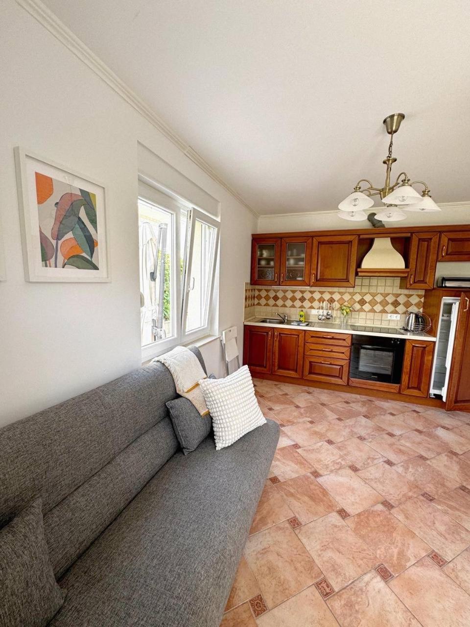Villa In Seget โตรกีร์ ภายนอก รูปภาพ