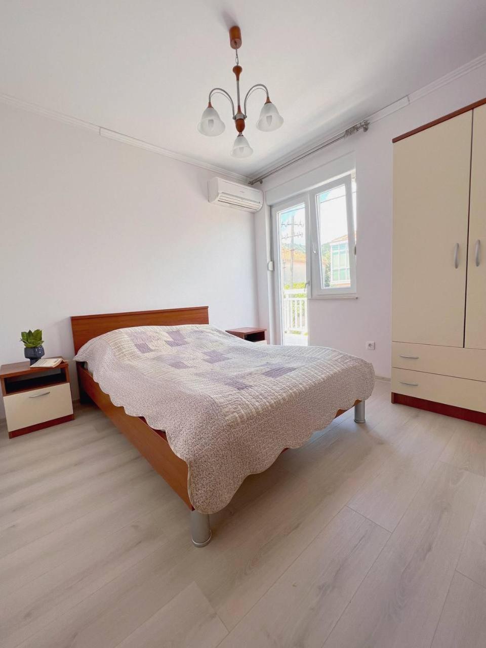 Villa In Seget โตรกีร์ ภายนอก รูปภาพ
